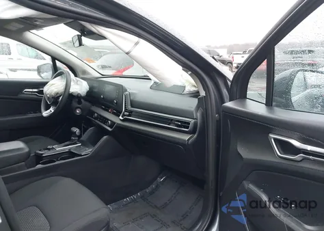 2023 Kia Sportage Lx z USA, uszkodzony, nr VIN KNDPUCAF0P7074804